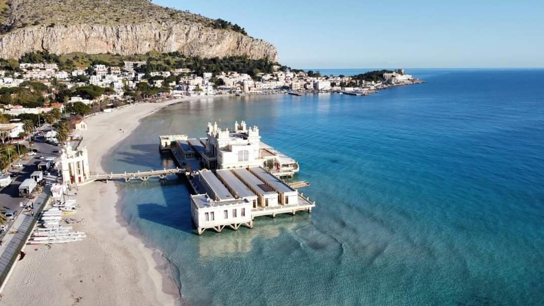 Mansarda Beach Mondello Palermo Exterior foto